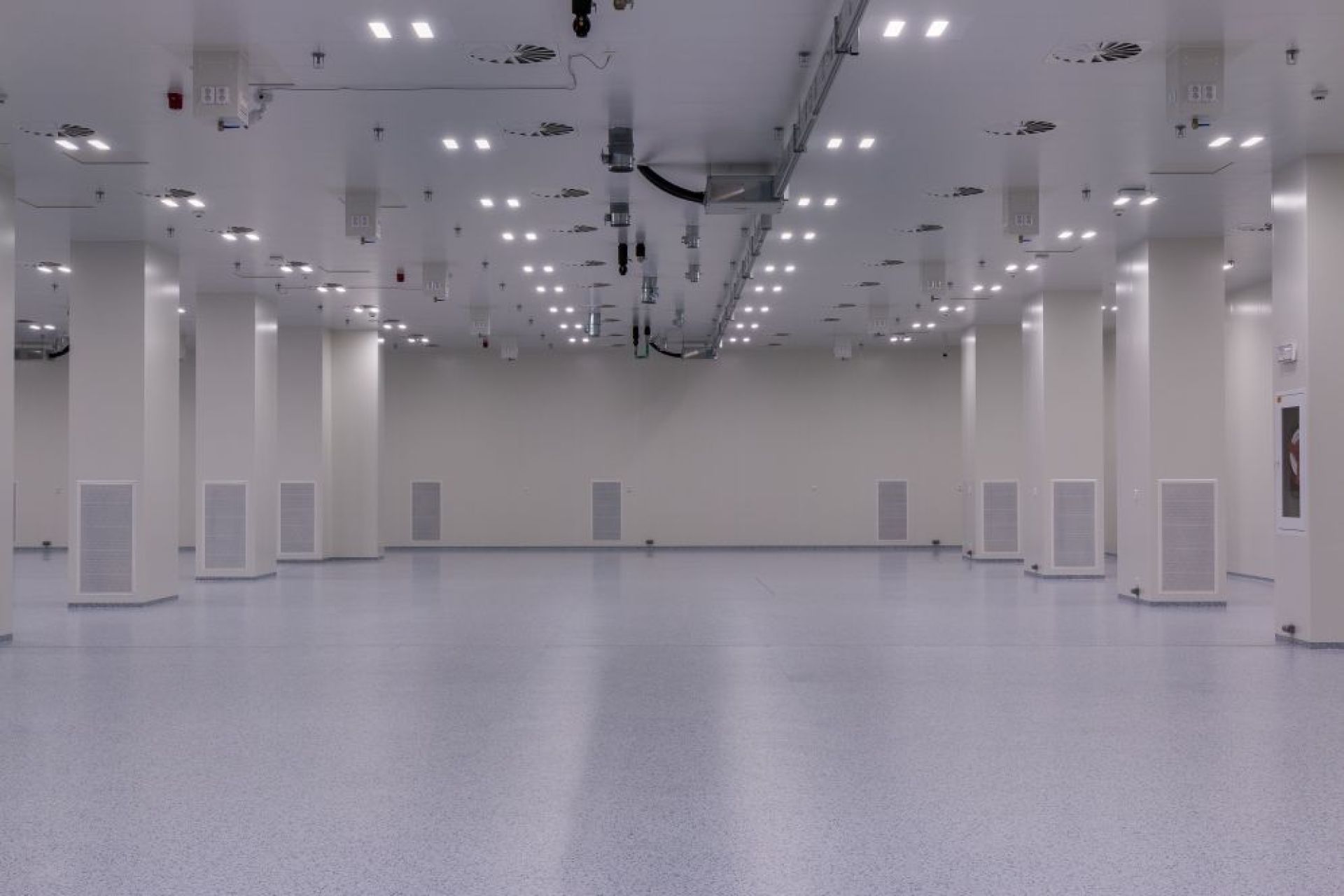 Výstavba výrobní haly Brandýs nad Labem – přístavba HALA 6