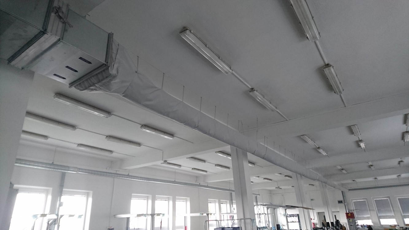 ROBE LIGHTING s. r. o., Valašské Meziříčí - Odvětrávání dílen