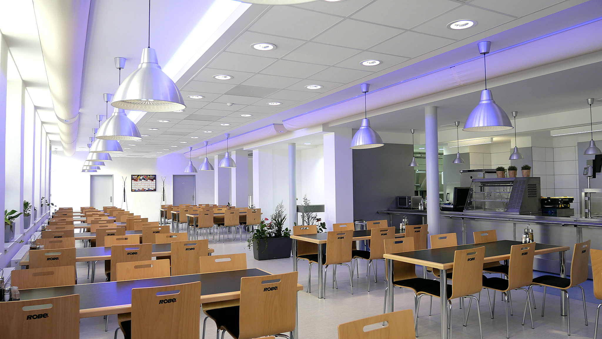 ROBE LIGHTING s. r. o., Valašské Meziříčí – větrání a klimatizace kuchyně