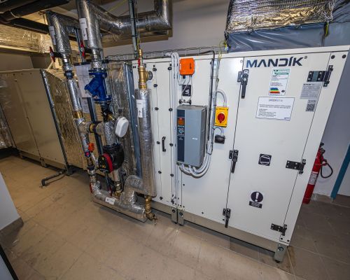 Rekonstrukce vzduchotechniky v technologické laboratoři – Synthon Blansko