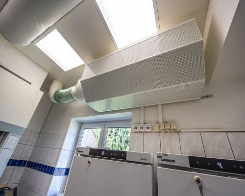 Rekonstrukce vzduchotechniky v technologické laboratoři – Synthon Blansko
