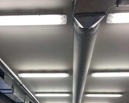 Větrání dílen Anolis A D6 – objekt „H“, ROBE Lighting