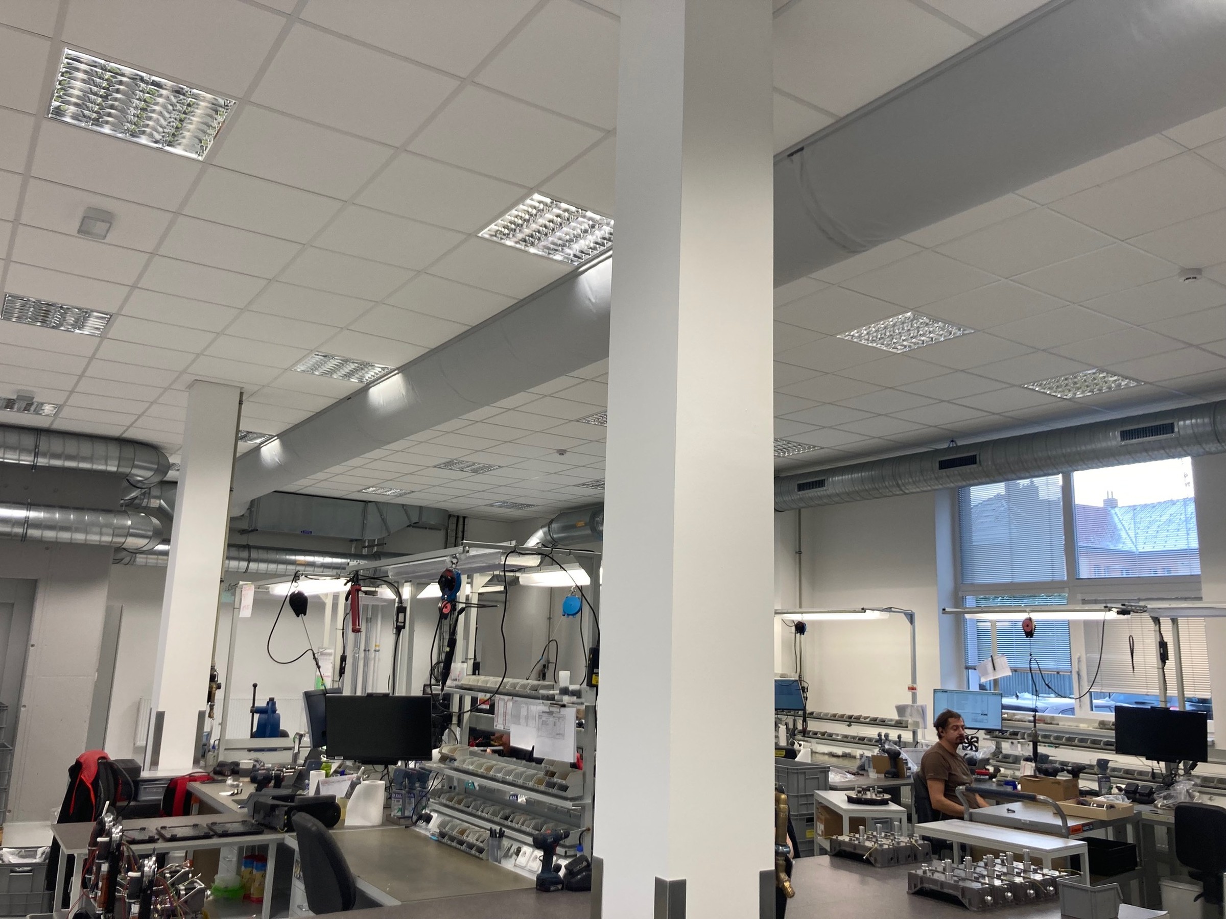 Větrání vestavby předvýroby – objekt D, ROBE Lighting